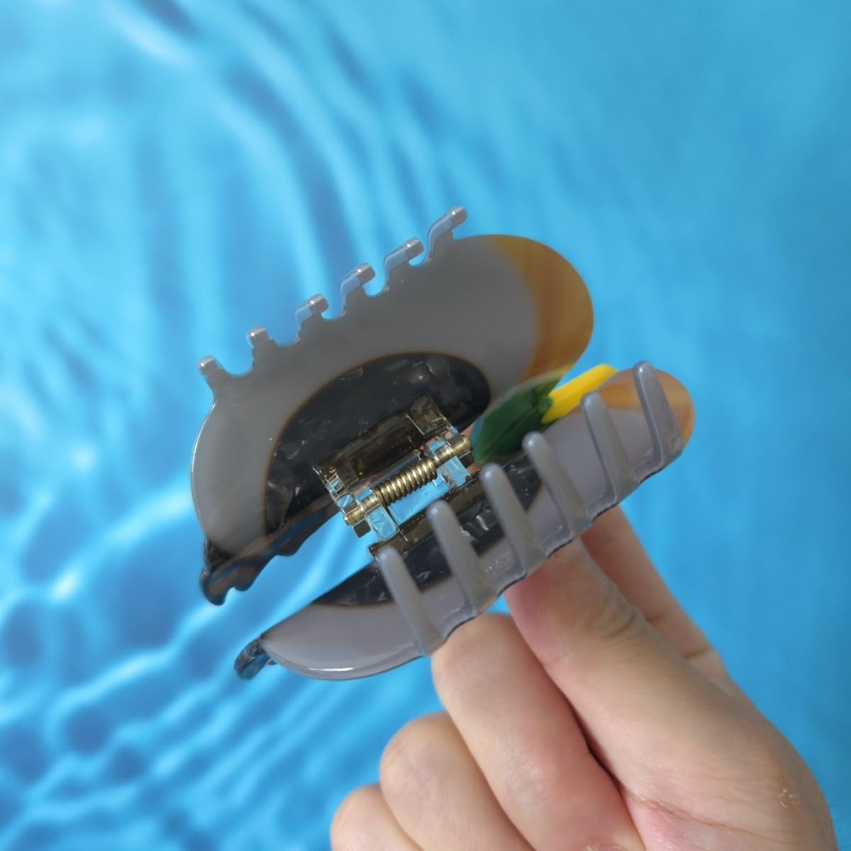 Duck Claw Hair Clips for Women, Big Cellulose Acetate Hair Clips, Non-Slip Hair Claws, Stylish Retro Color Stitching, Perfect Hair Accessories Gift